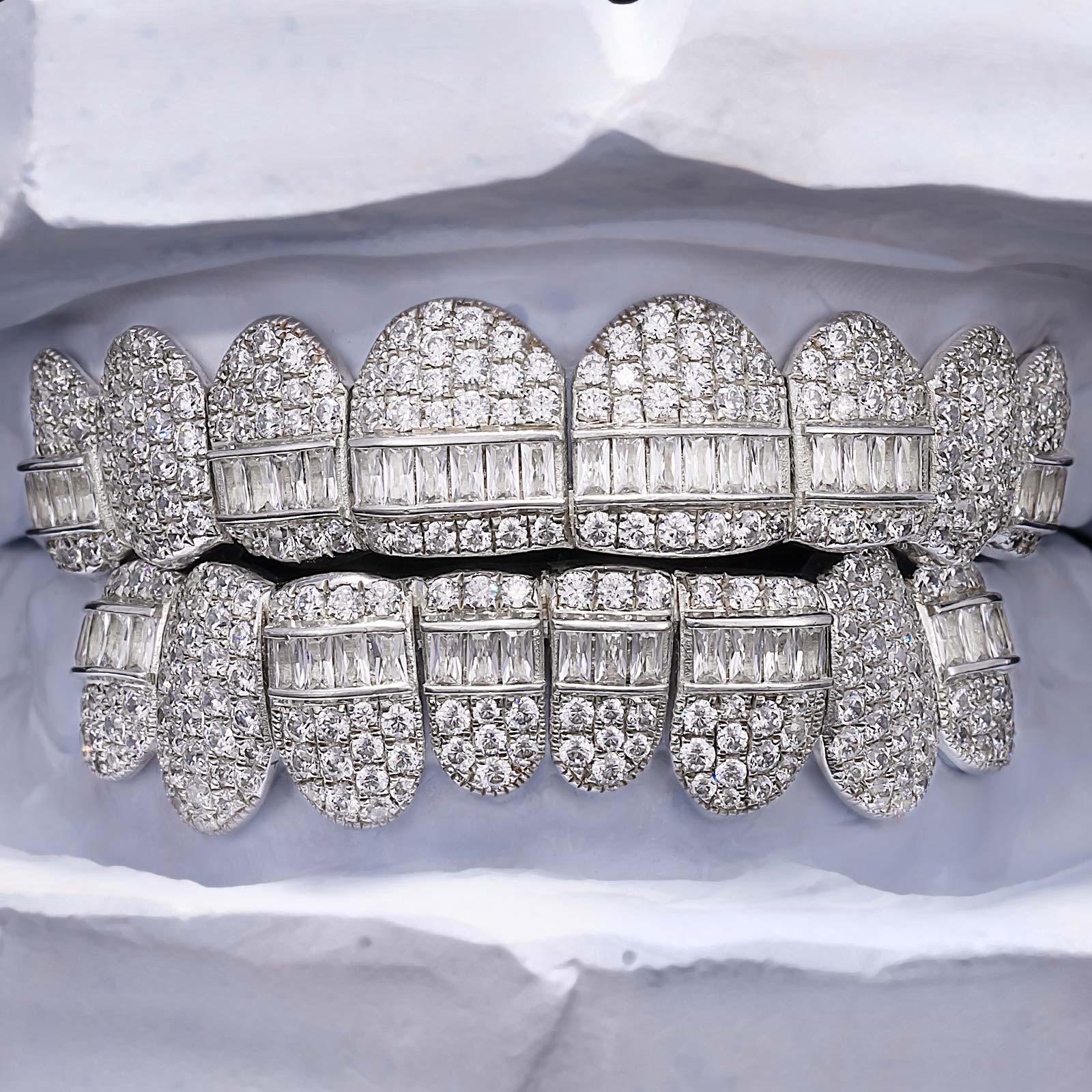 Hybrid Flood Moissanite Grillz (Baguette & Round Mix)
