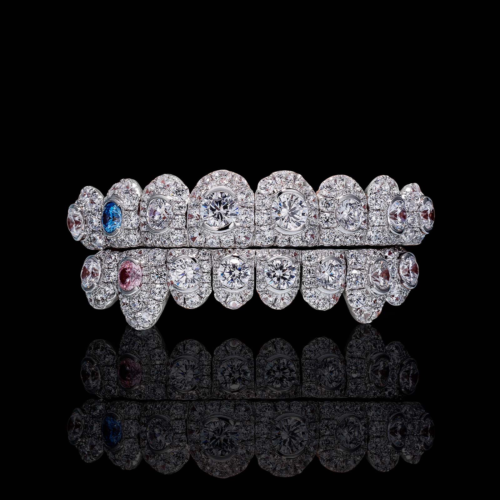 Large Stone "Big Pointer" Round Cut Diamond Grillz