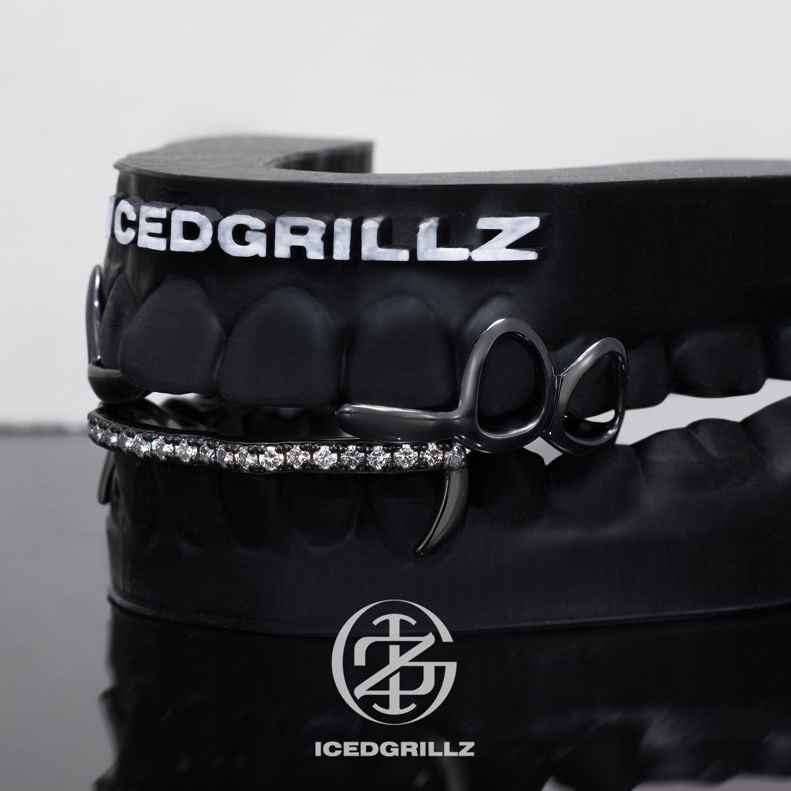 Open Face Curved Edge Moissanite Single Bar Grillz