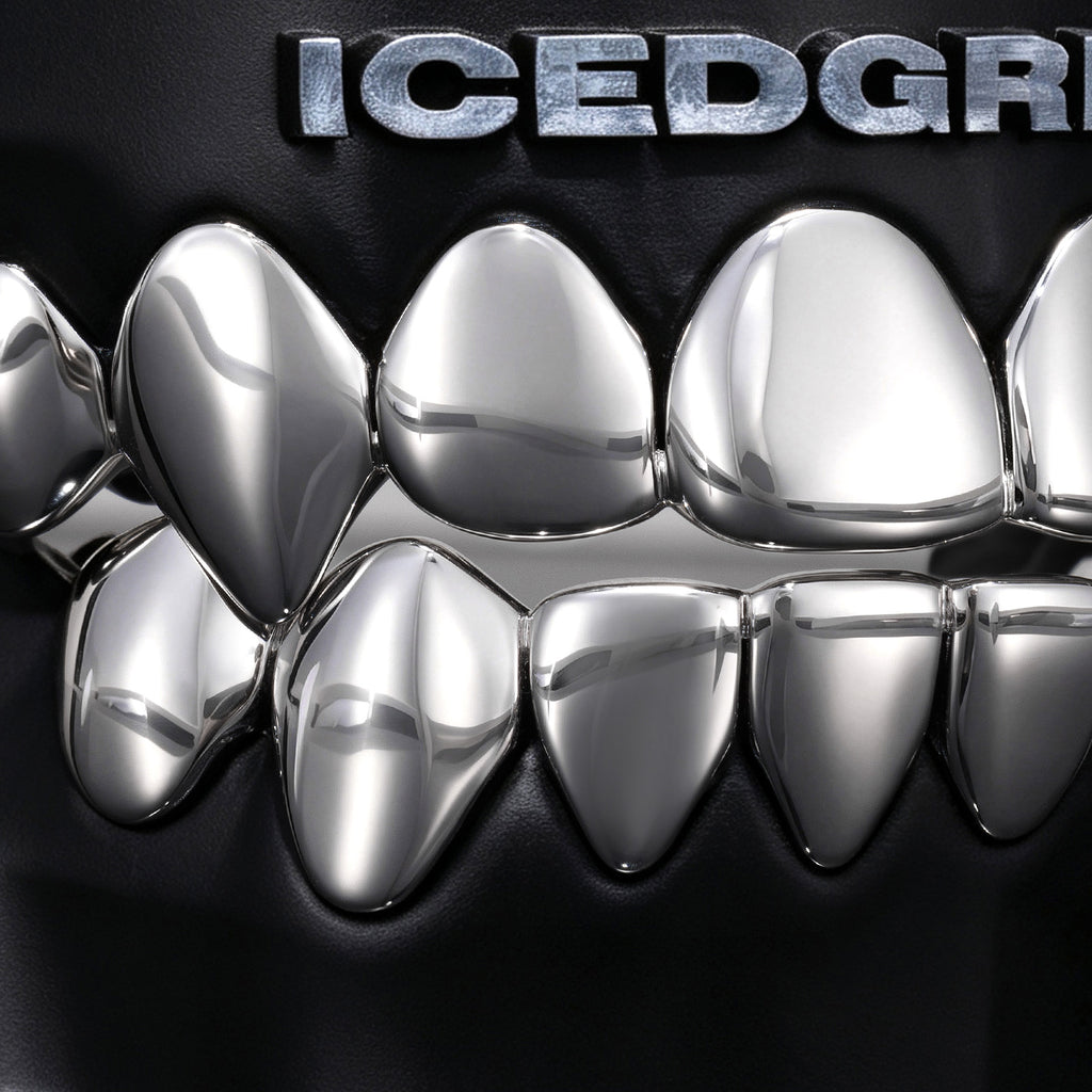 Solid Vampire Fangs Polished Gold Grillz - IcedGrillz