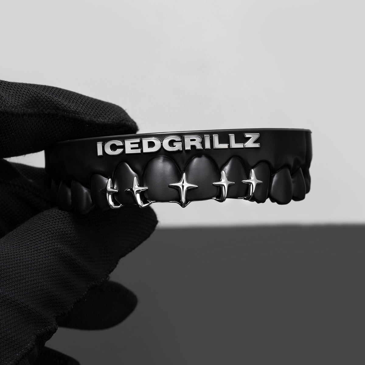 Star Gap Grillz - IcedGrillz