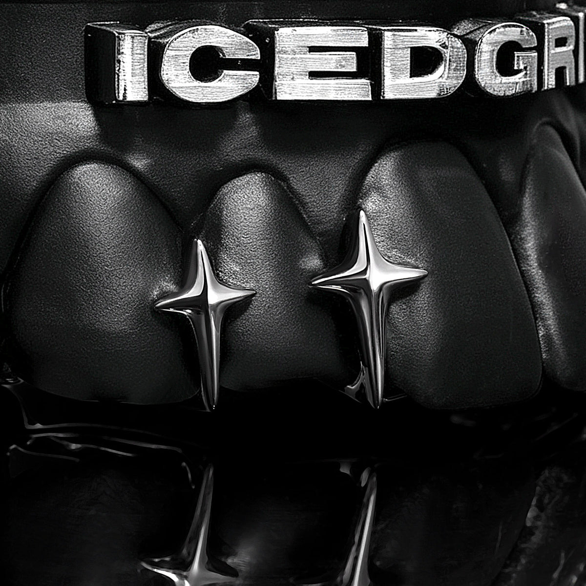 Star Gap Grillz - IcedGrillz